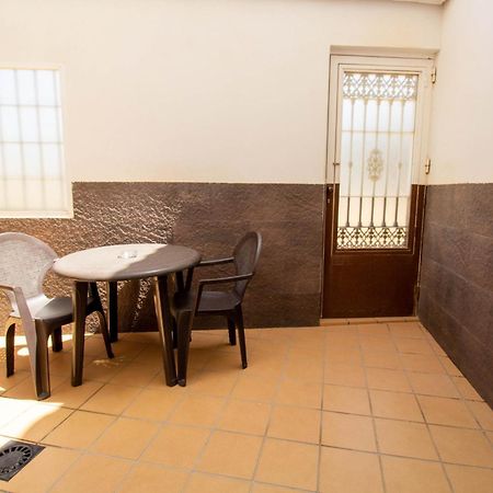 Rentitspain Confortable Apartamento Con Patio En Motril Kültér fotó