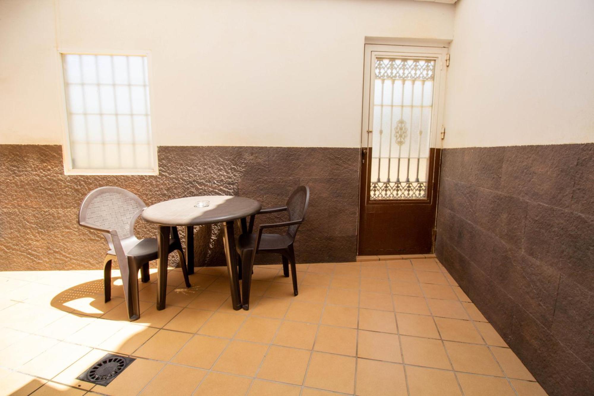 Rentitspain Confortable Apartamento Con Patio En Motril Kültér fotó