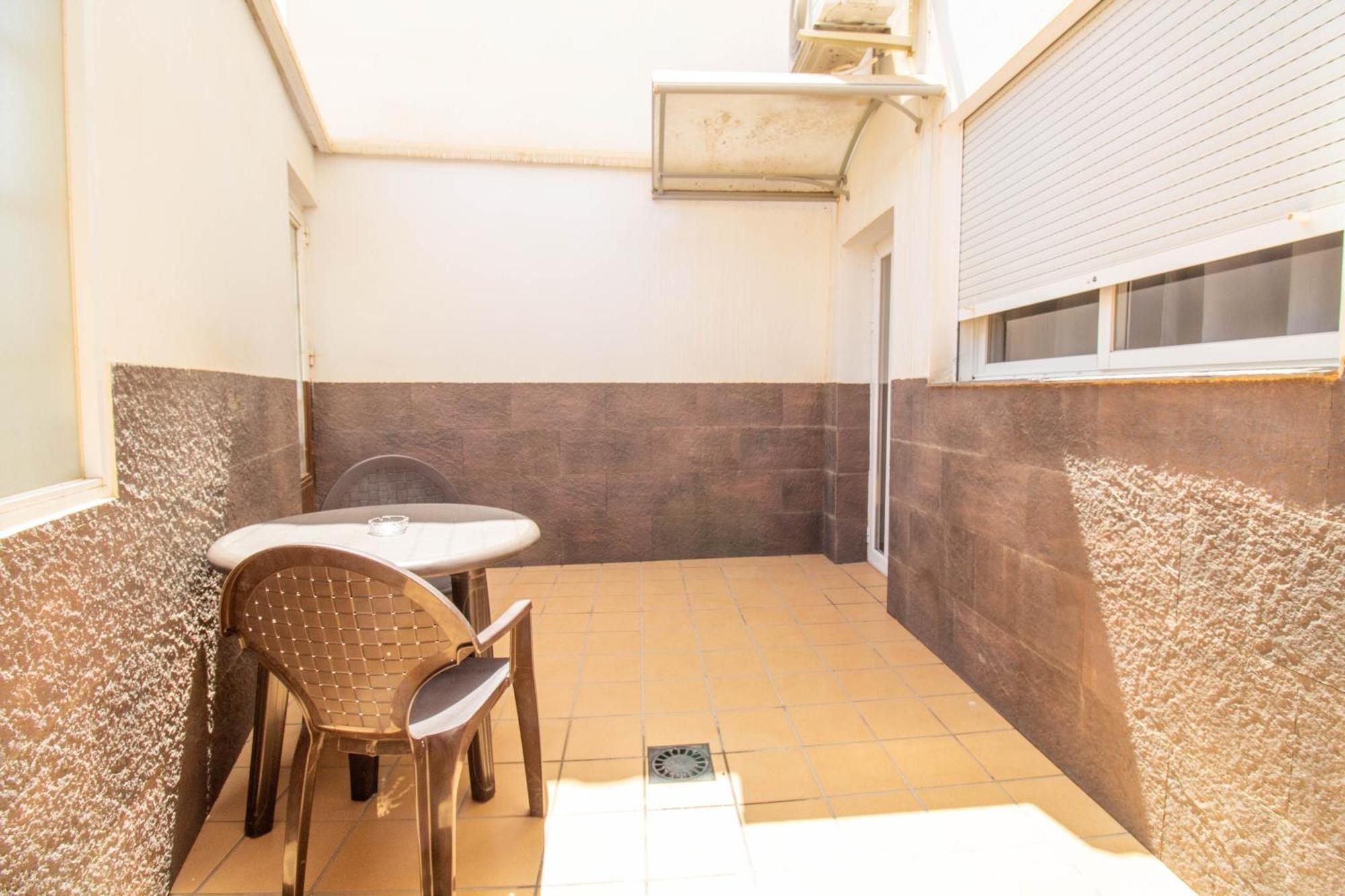 Rentitspain Confortable Apartamento Con Patio En Motril Kültér fotó