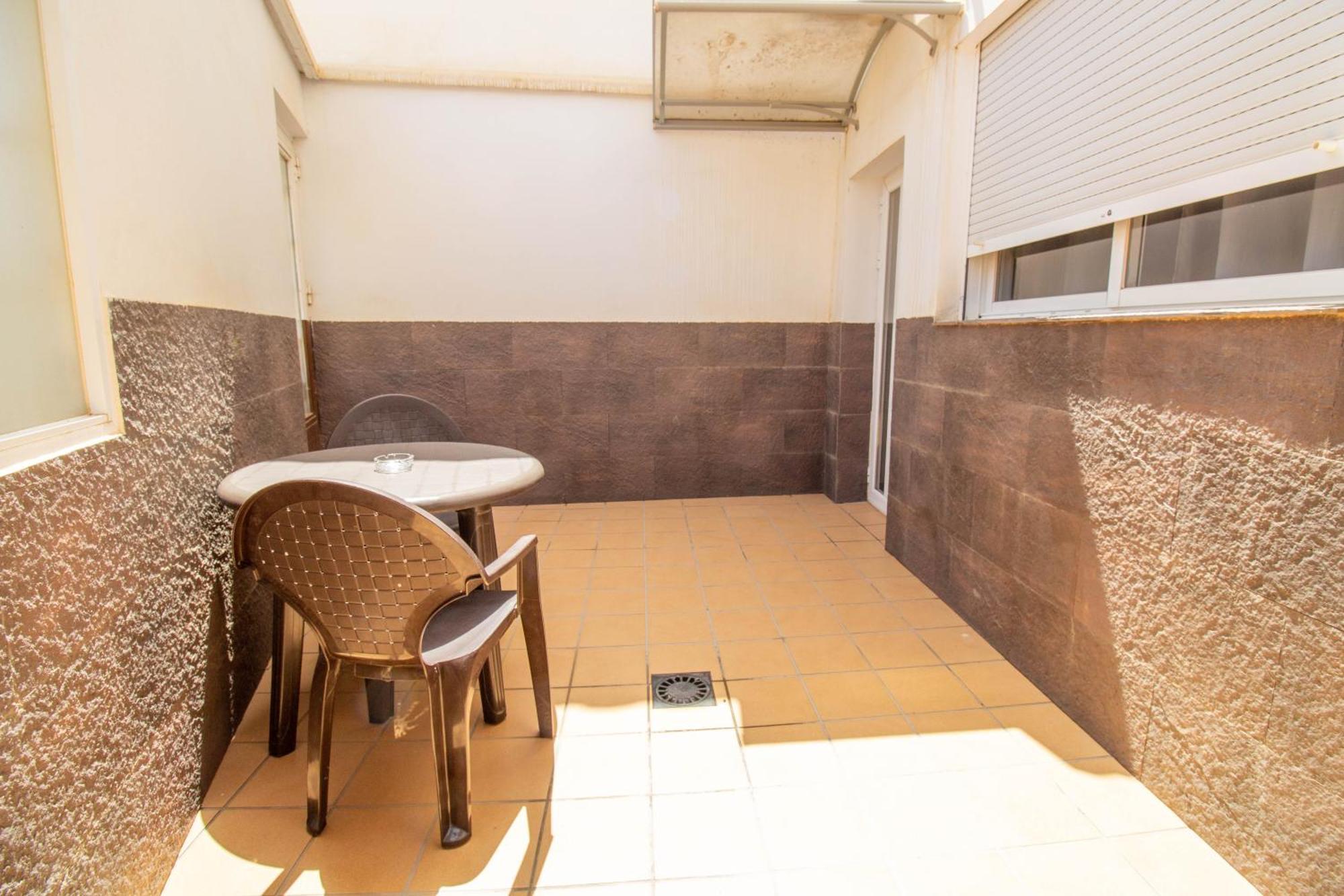 Rentitspain Confortable Apartamento Con Patio En Motril Kültér fotó